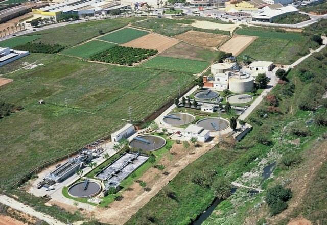 Imagen aérea de estación depuradora de agua residual